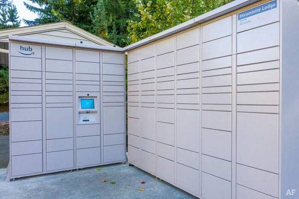 $1,515 / 1br - 677ft2 - BBQ/Picnic Area, Pet Park, Balconies/ Patios/ Decks (12200 SE McLoughlin Blvd, Milwaukie, OR)63831251783811124