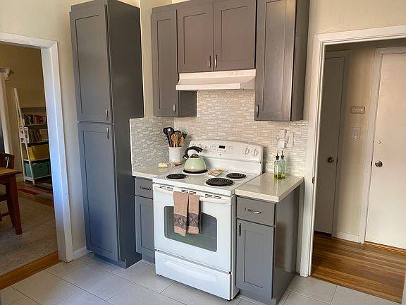 $1,150 / 1br - 1BR/1BA reformado – Pisos de madera dura, comedor y garaje incluidos (Lakeshore)63622983074947124