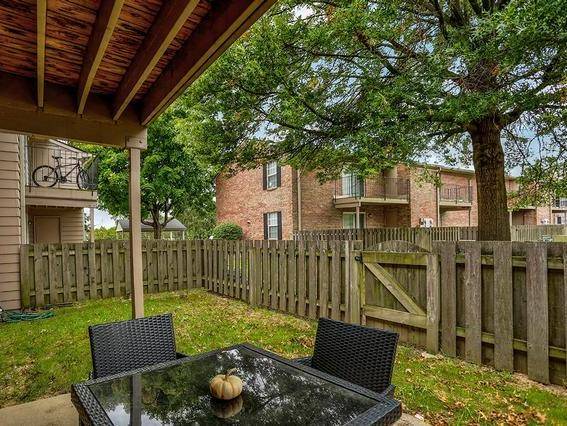 $1,501 / 2br - 1000ft2 - Fun Play Parks, Full-size Bathtub with Ceramic Tile Surround (Parking lots or rentable carport)63665894558593122