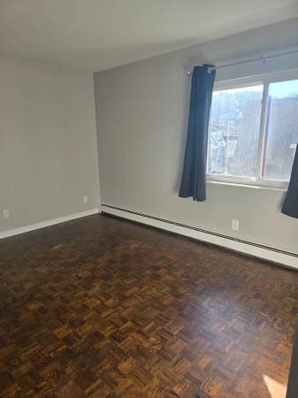 Beautiful Updated Apartment 1