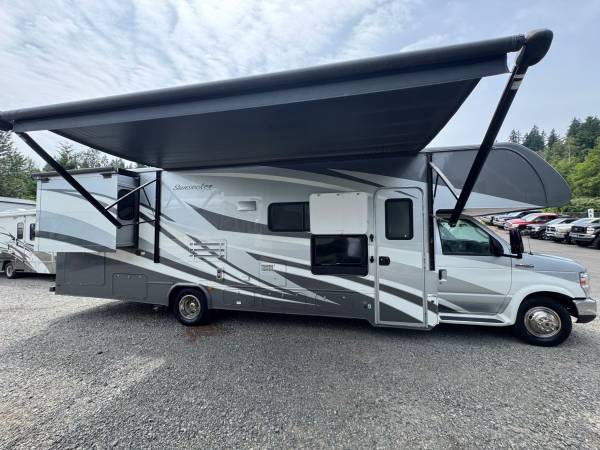 2018 Forest River Sunseeker  32FT Class A Motorhome 2 Slides CLASS C - $59,999 (1621 W Valley Hwy E  Sumner, WA 98390)63470107281153121