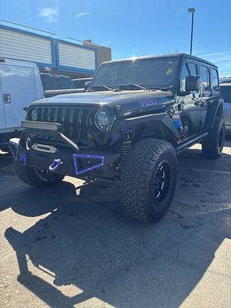 Wrangler Unlimited Willys 1