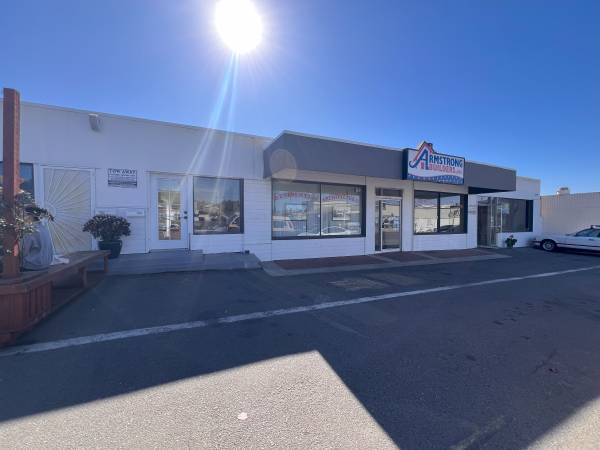 $2,000 / 758ft2 - Office/Retail Space in North Pacific Beach63933247460482121
