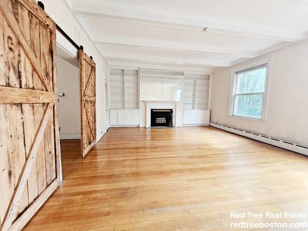 $5,750 / 3br - Massive 2  bed 2.5 bath on Beacon St w/ laundry in unit, parking!!63802072736899123
