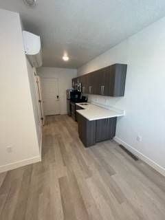 $999 / 256ft2 - BOOKBINDER APARTMENTS63674209462913120