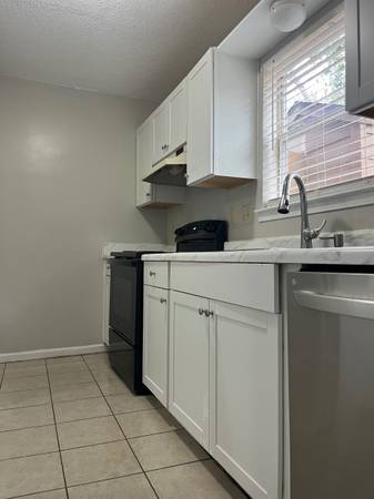$155,000 / 2br - 1180ft2 - Owner Financing – 2BR/2.5BA Townhome (Madison)64193139460355122