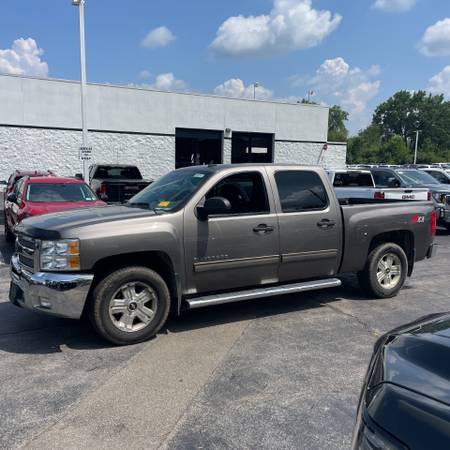 2013 Chevrolet Silverado 1500 4WD Crew Cab 143.5 LT - $8,500 (Merrillville, IN)63469628860291121