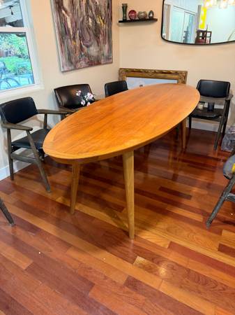 Mid Century Modern MCM Building Tech USA Made Oval Walnut Wood Dining 1