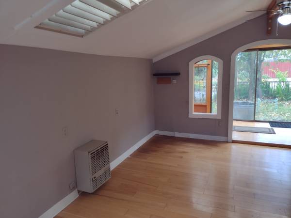 $1,700 / 1br - Studio Rental (santa rosa)63847325042051121