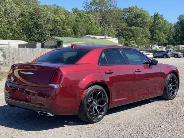 Chrysler 300 2019 - $14,999 (Murfreesboro, TN)63621573553283124