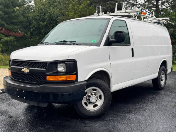 2015 Chevrolet Express 2500 - 4.8L V8 - Rust-Free! - Work Van! 1