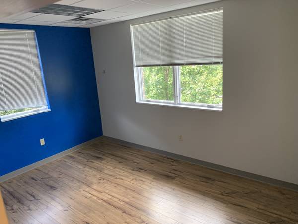 $1 / 1ft2 - Oficinas en Science Park Road - De 250SF a 3,000SF - Disponibilidad Inmediata (Science Park Road)64145534017539122