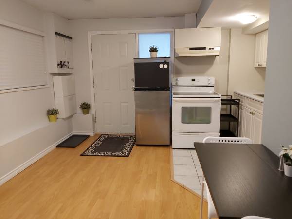 1 Bedroom Ground Level Private Suite 1