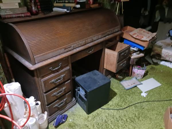 OAK CREST Roll Top Desk Solid Oak 1972 1