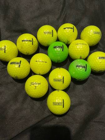 Titleist Tour Soft yellow and green golf balls 1