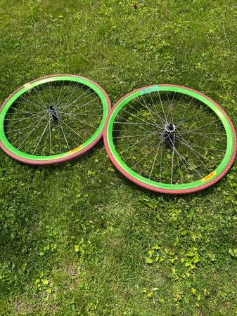 Velocity Deep V Rims with Tires - $55 (Bay View)63471072505601120