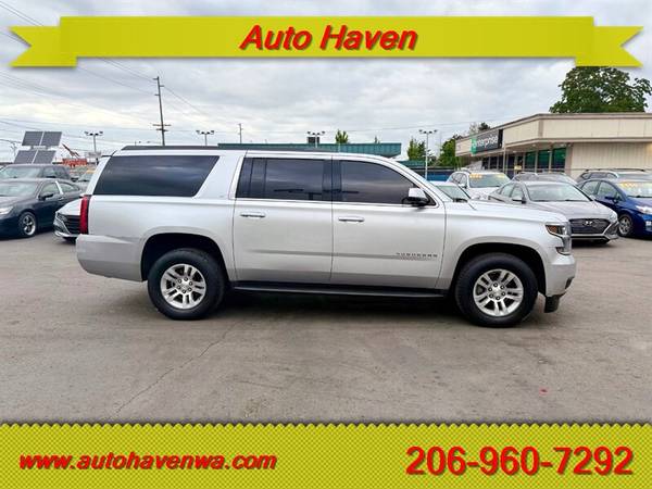 2017 Chevrolet Suburban LT - $14,80063623024142849123