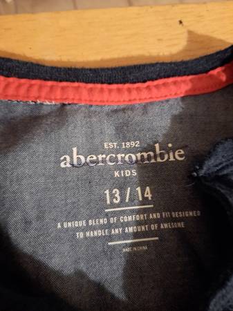 kids size 13/14 Abercrombie shirt 1