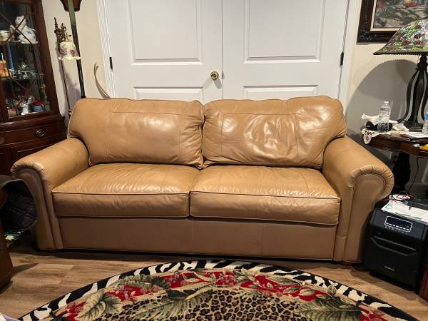 Thomasville genuine Cowhide leather sofa 1