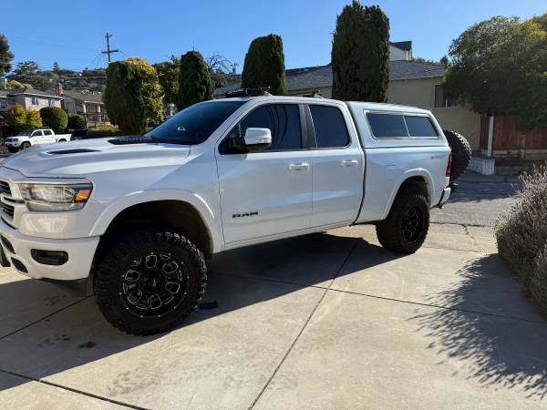 2020 Ram 1500 Laramie 4x4 Sport – Totalmente equipado, elevado, listo para Overland - $35,000 (San Carlos)634773868482591226