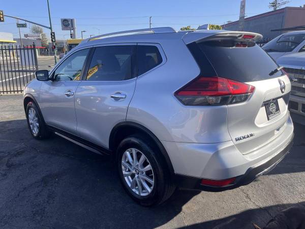 2017 Nissan Rogue SV AWD - $9,495 (+ Main Street Auto)63487829051779122
