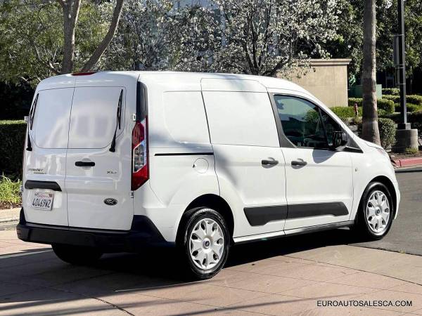 2017 Ford Transit Connect XLT - Photo 4