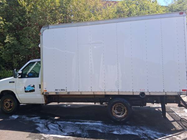 2008 ford e350 superduty 12' reefer box truck - $9,000 (tacoma)63623042718721120