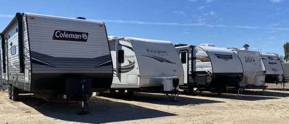 $50 / 150 pies2 - Estacionamiento al aire libre para RV, barcos, remolques y más: ¡Primer mes GRATIS! (Eatonville)63688480279937122