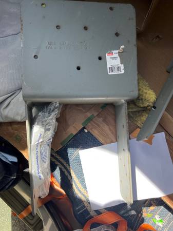 Simpson 4 X 8 column cap 1