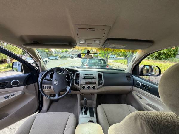 2005 Toyota Tacoma PreRunner V6 - Photo 11