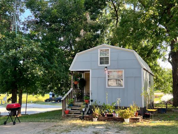 Cabin for Rent 1