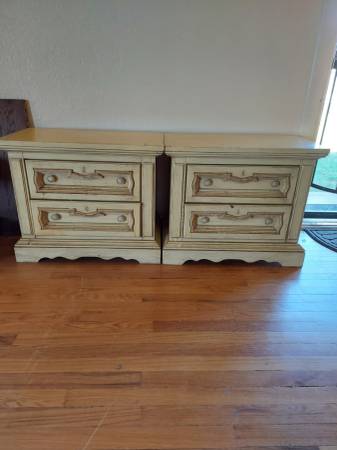 vintage end tables 1