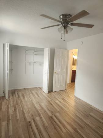$1,170 / 2br - 990ft2 - 2 blocks to ocean - 2 bedroom corner unit (Daytona Beach)63791497991297120