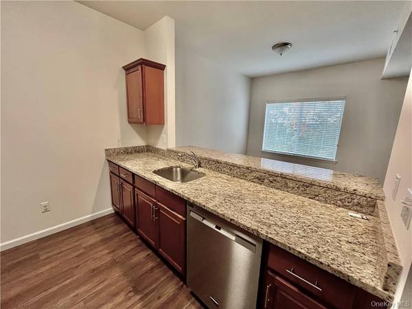$2,000 / 1br - 970ft2 - 2 Bath Apartment (Chester)64147860915715123