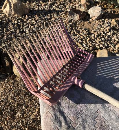 DuraFork - Good Functional Condition - Poly Pitchfork 1