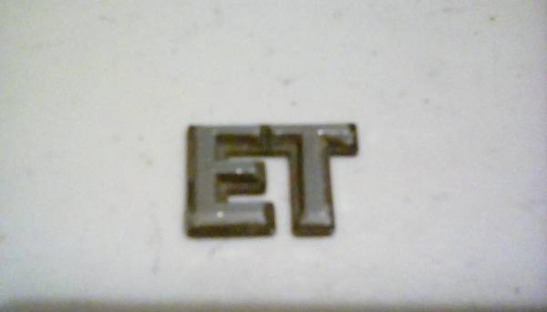 Vintage ET Pin 1