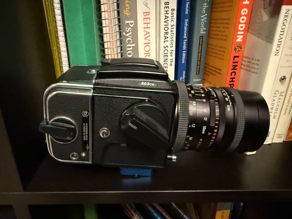 Hasselblad 503CW 1