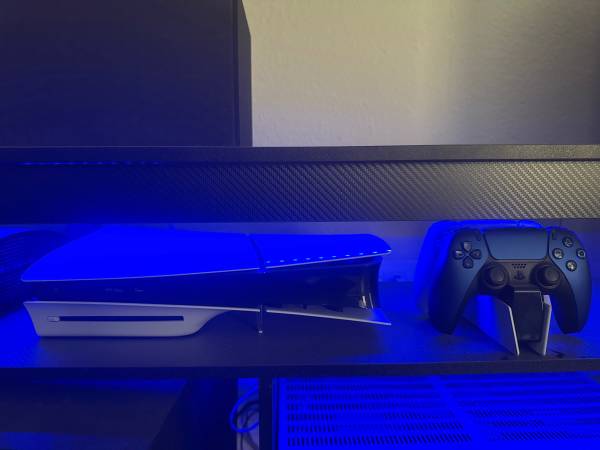PS5 slim console and games 1