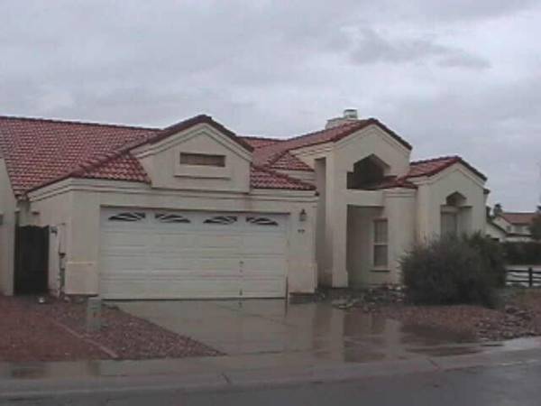 $2,950 / 5br - VERY BIG HOUSE IN NICE NEIGHBORHOOD (AHWATUKEE - Phoenix)64047709362306120