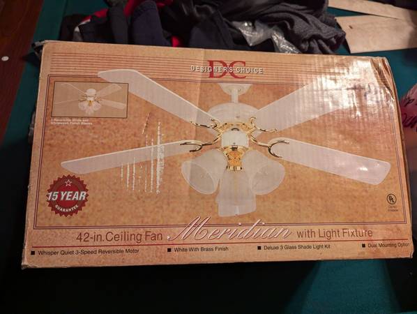 42" white indoor ceiling fan new in box 1