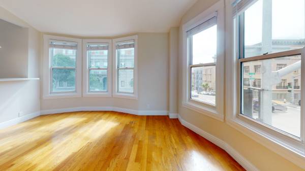 $5,345 / 2br - Spacious Corner Updated Bright 2BR/1BA Laundry In Unit Lafayette Park (pacific heights)64000754497283121
