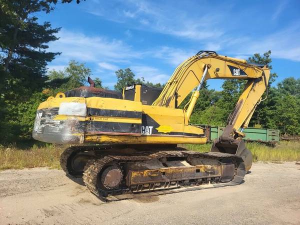1997 CAT excavator 330B 1