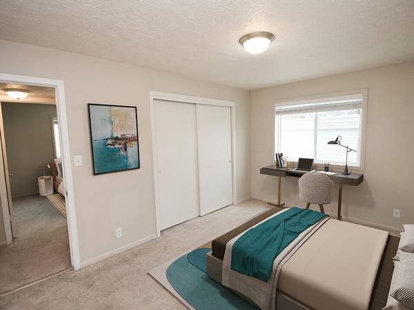 $1,249 / 2br - 1010ft2 - He who wakes up early gets the first opening! (3915 Winona Way, Sioux City, IA)63617082172673124