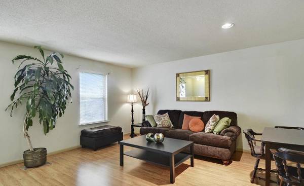 $349,900 🏠Germantown Three Levels Amazing Rental or Fix and Flip! $349.9K  ARV (baltimore)63611885252611122
