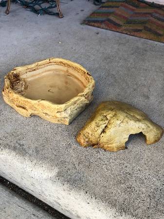 598835991203 ~ EXO-TERRA ~ Reptile Dish & Hide (Gecko Bearded Dragon) 1