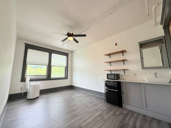 $1,200 / 175ft2 - private all-inclusive room in Kenton! (Unit 10) (KENTON)63956498909826120