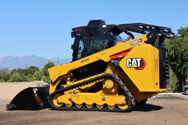 2023 CAT 299 D3 XE Land Management 1