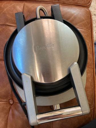 Breville No-Mess Waffle Maker – Great Condition 1