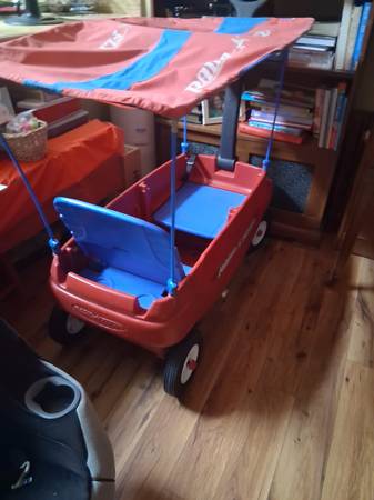Radio flyer wagon 1