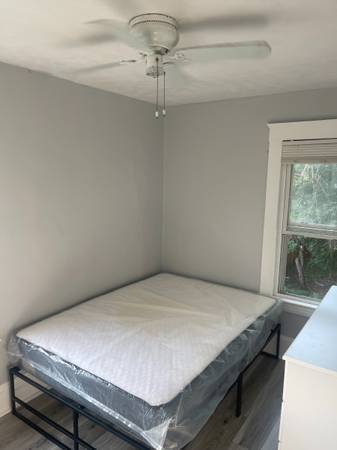 $650.00 / 1br - 9202 Edmunds Avenue Individual Room for Rent63860363833089121